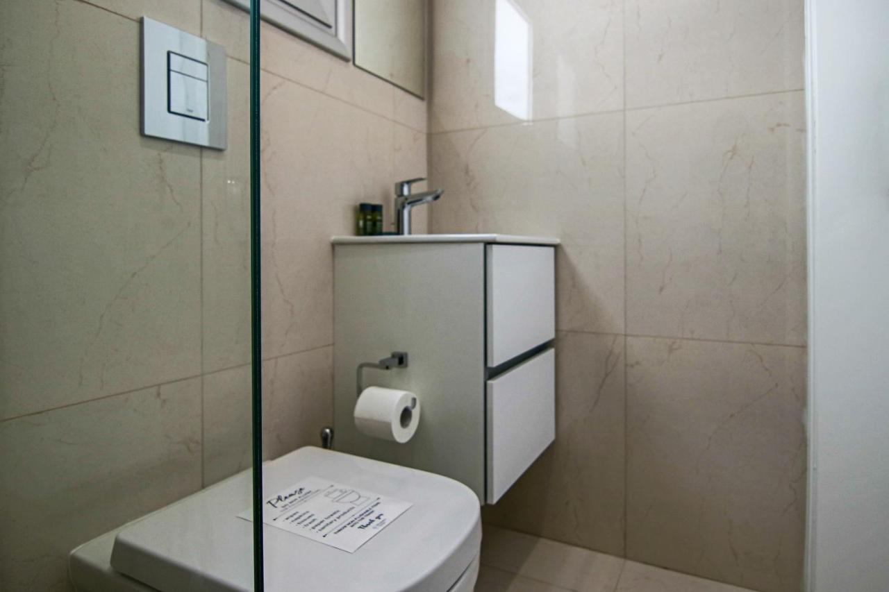 Phaedrus Living: Seaview Gold Flat Lighthouse 48 Apartment Paphos Exterior photo